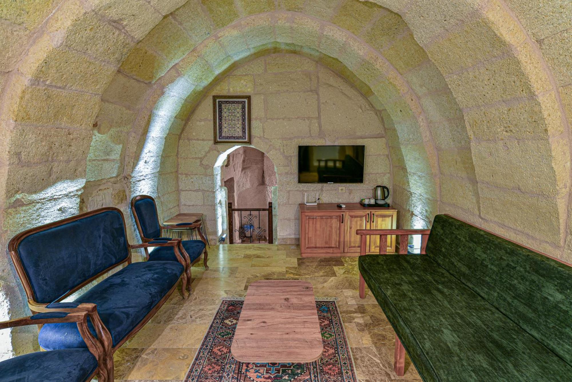 Dervish Cave House & Restaurant Göreme